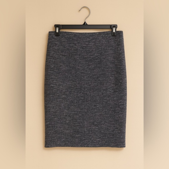 LOFT Gray Textured Pencil Skirt Small | Pull-On Button Front Classic Workwear - Picture 3 of 3